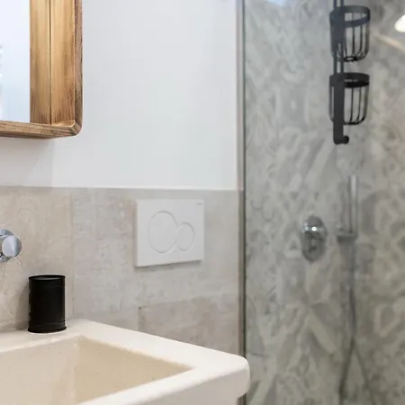 Style - 2 Terraces With Sea Views